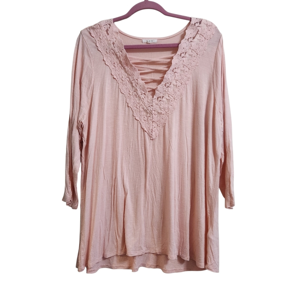 Maurices Pink Lace V-Neck Pullover Long Sleeve Top Size 2 EUC P2p 26